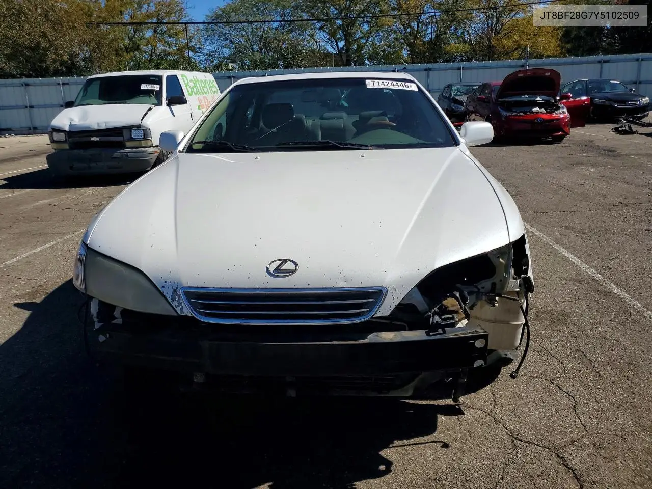 LEXUS ES 2000, VIN JT8BF28G7Y5102509