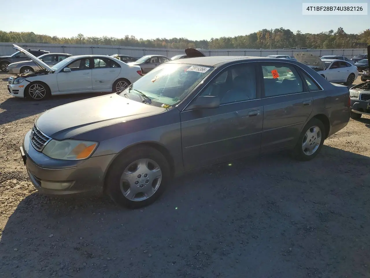 TOYOTA AVALON 2004, VIN 4T1BF28B74U382126