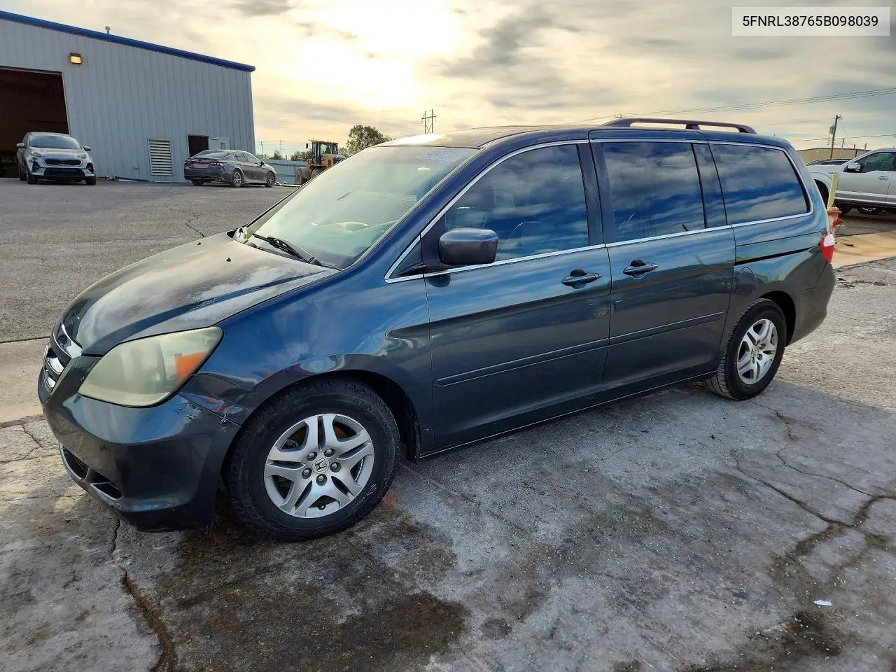 HONDA ODYSSEY 2005, VIN 5FNRL38765B098039