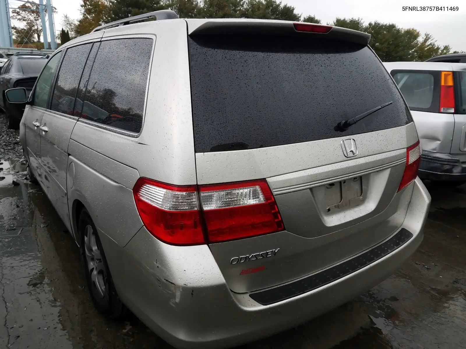 2007 HONDA ODYSSEY VIN 5FNRL38757B411469 — фото 3