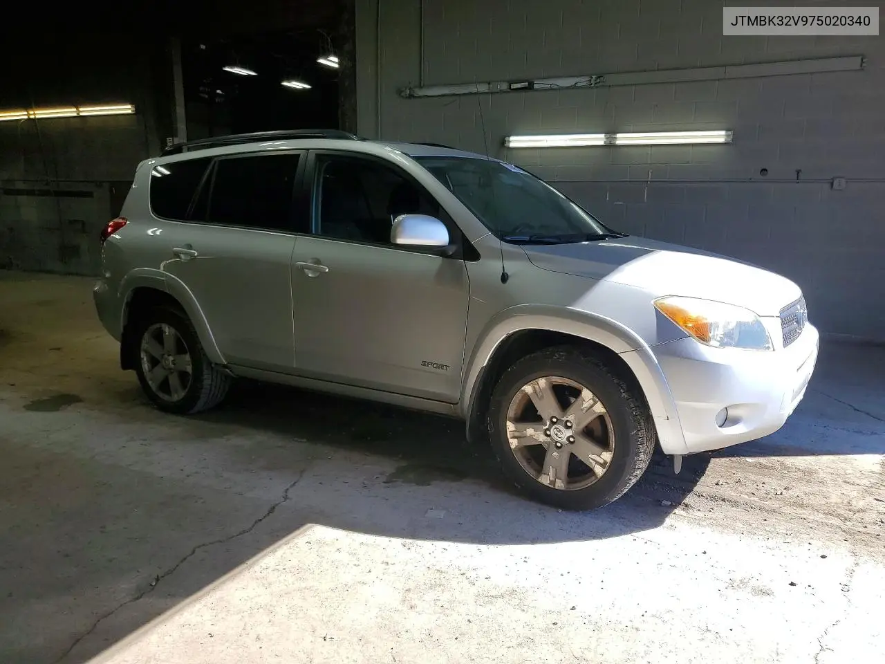 2007 TOYOTA RAV 4 VIN JTMBK32V975020340 — фото 4