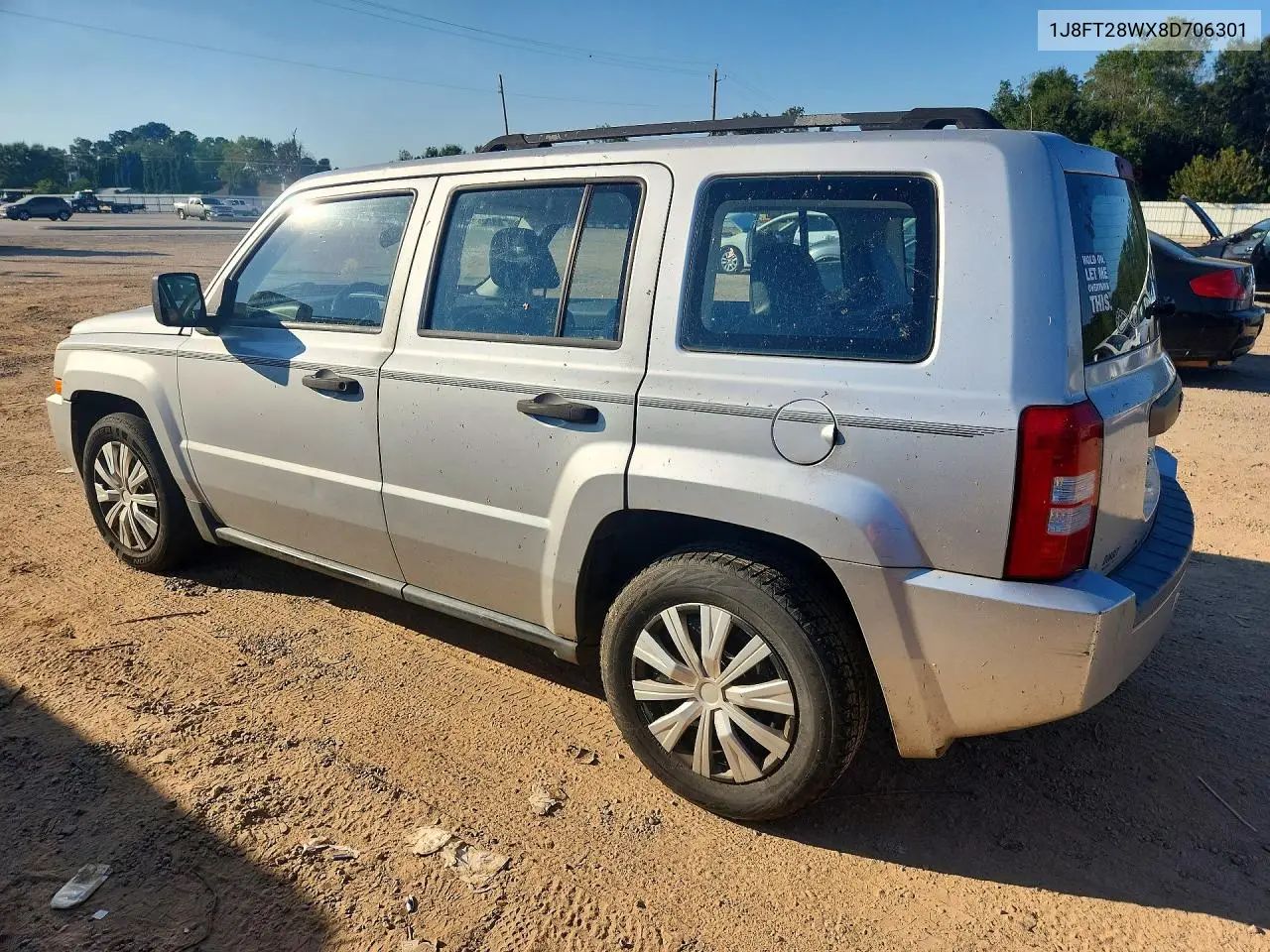 2008 JEEP LIBERTY (PATRIOT) VIN 1J8FT28WX8D706301 — фото 2