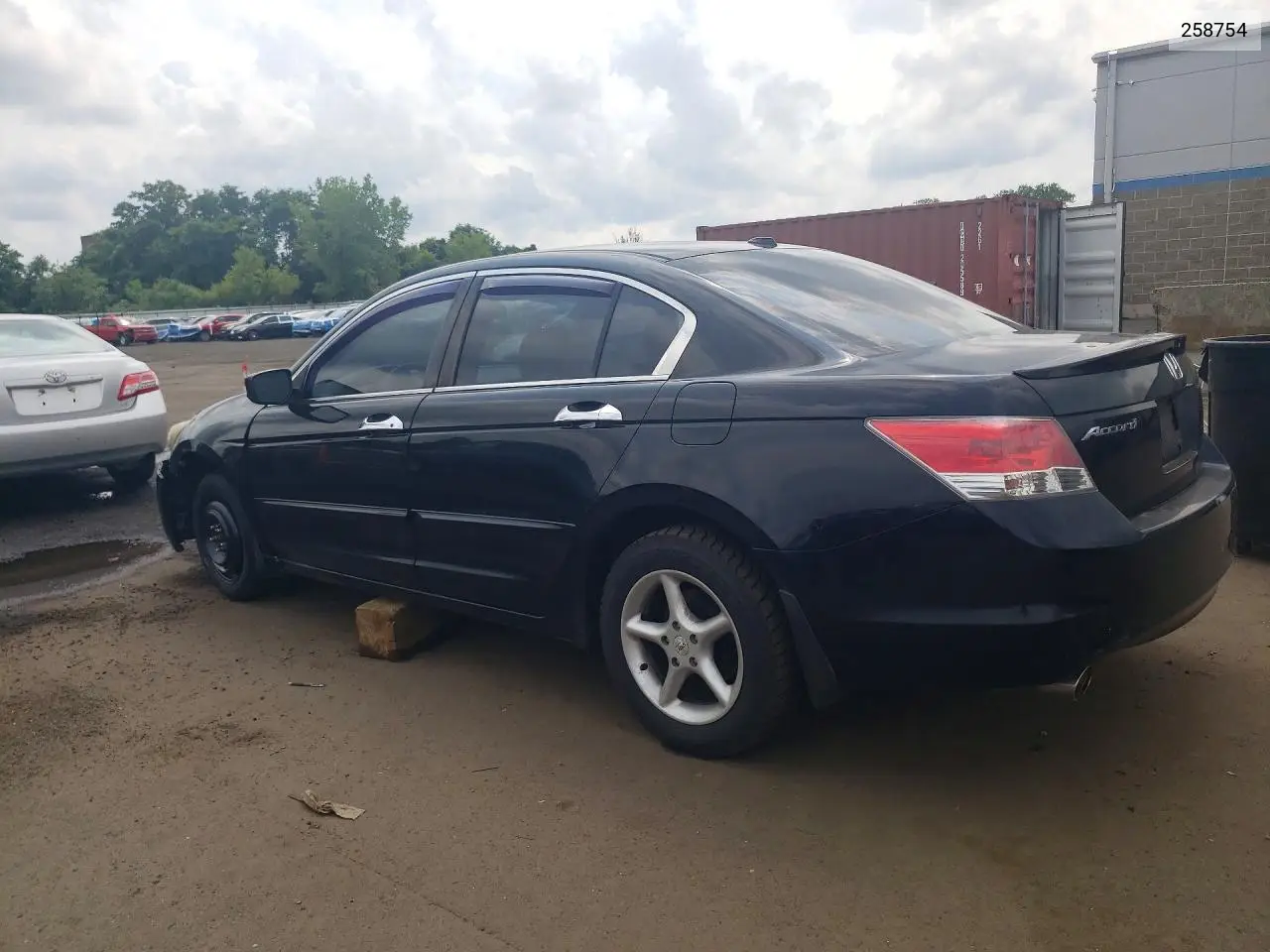 2009 HONDA ACCORD VIN 1HGCP36889A047454 — фото 2