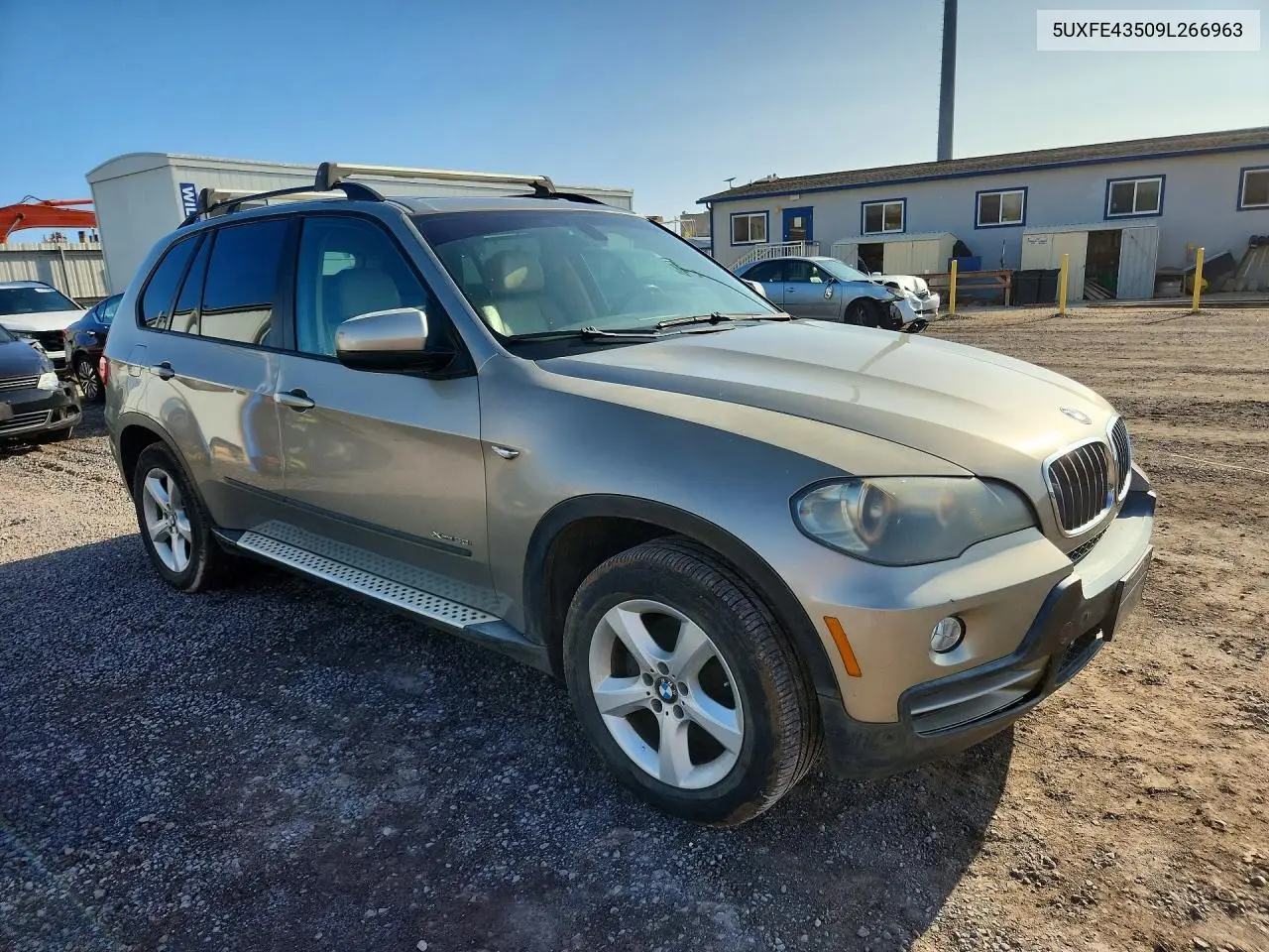 2009 BMW X5 VIN 5UXFE43509L266963 — фото 4