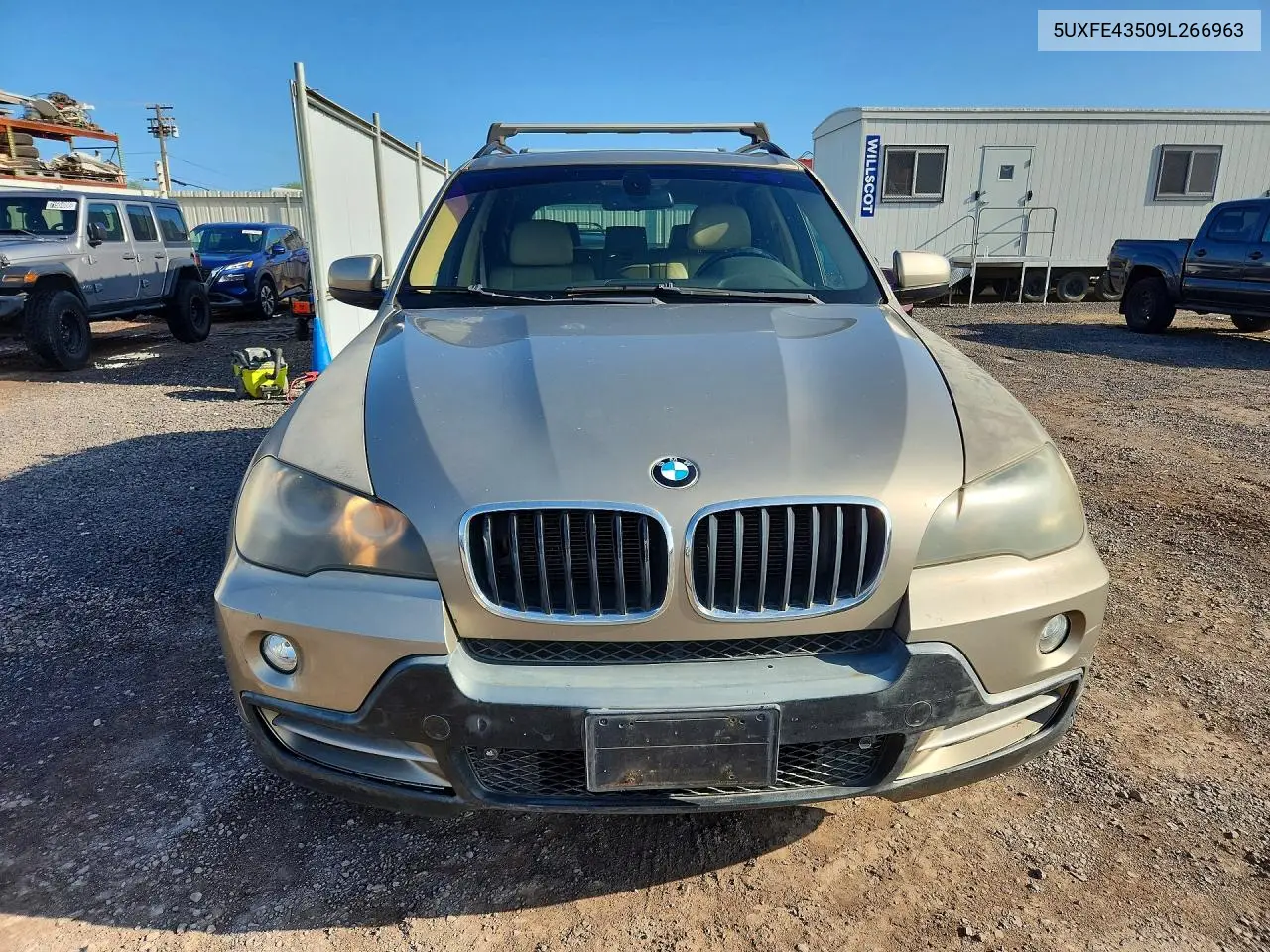 2009 BMW X5 VIN 5UXFE43509L266963 — фото 5