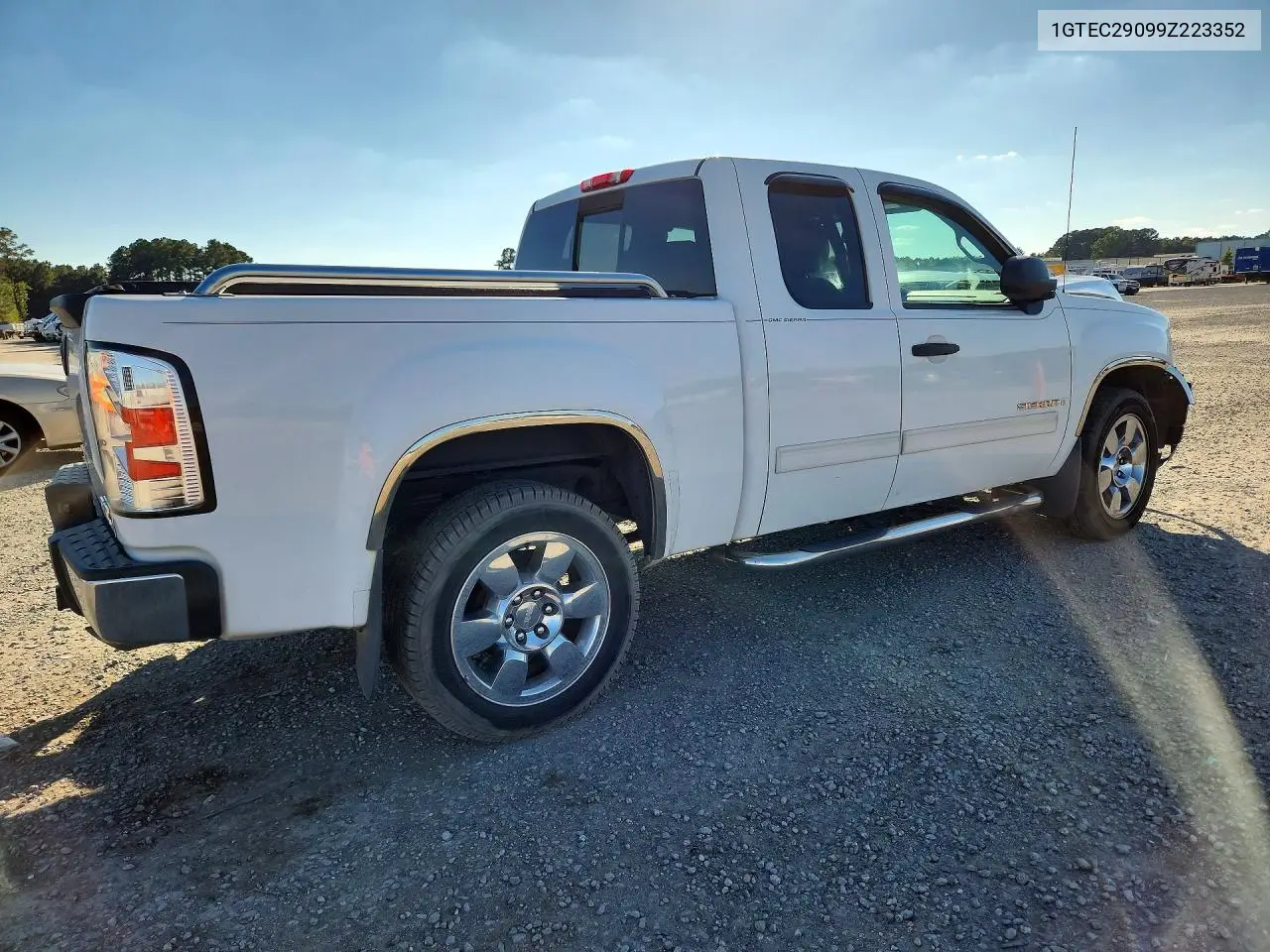 2009 GMC SIERRA VIN 1GTEC29099Z223352 — фото 3