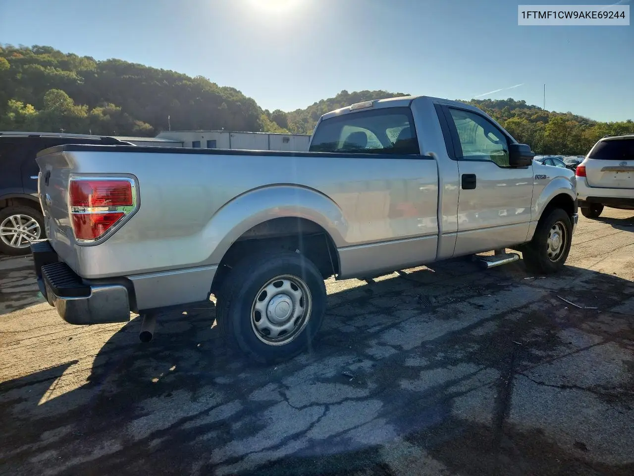 2010 FORD F-150 VIN 1FTMF1CW9AKE69244 — фото 3