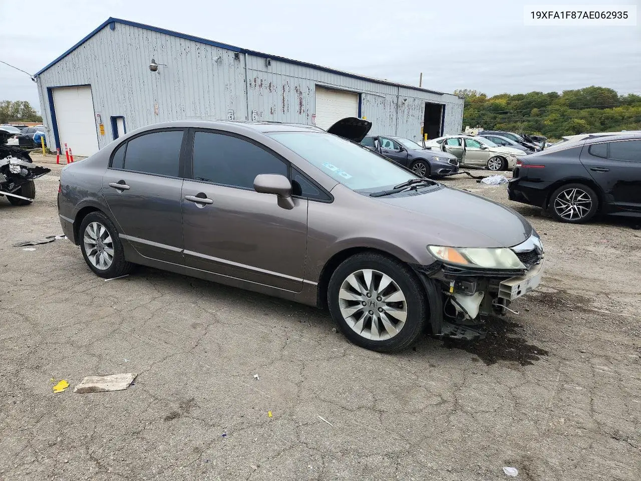2010 HONDA CIVIC VIN 19XFA1F87AE062935 — фото 4