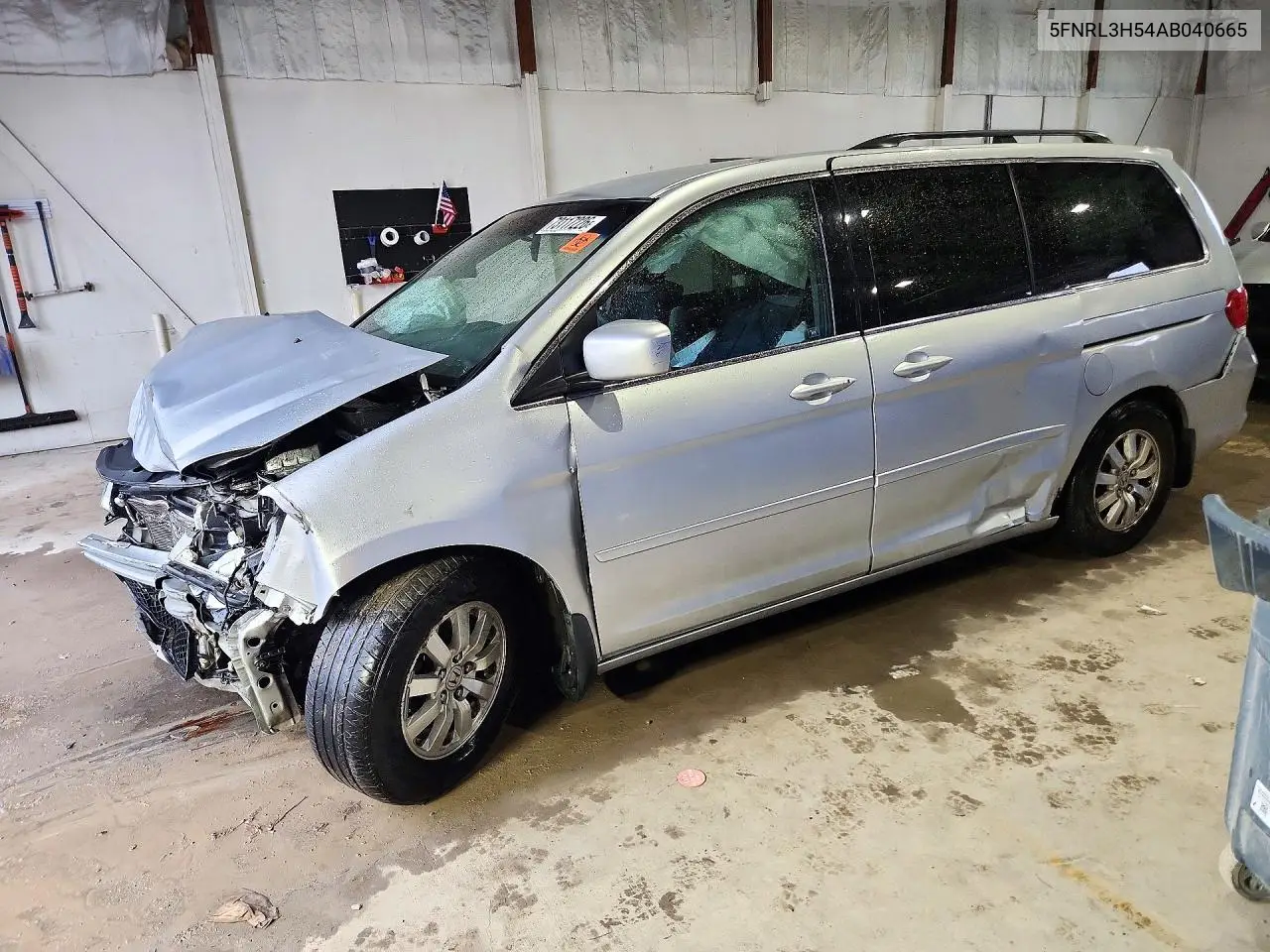 HONDA ODYSSEY 2010, VIN 5FNRL3H54AB040665
