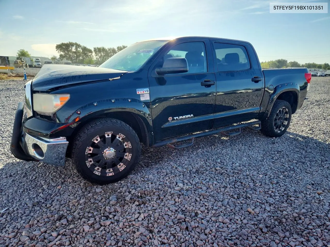 TOYOTA TUNDRA 2011, VIN 5TFEY5F19BX101351