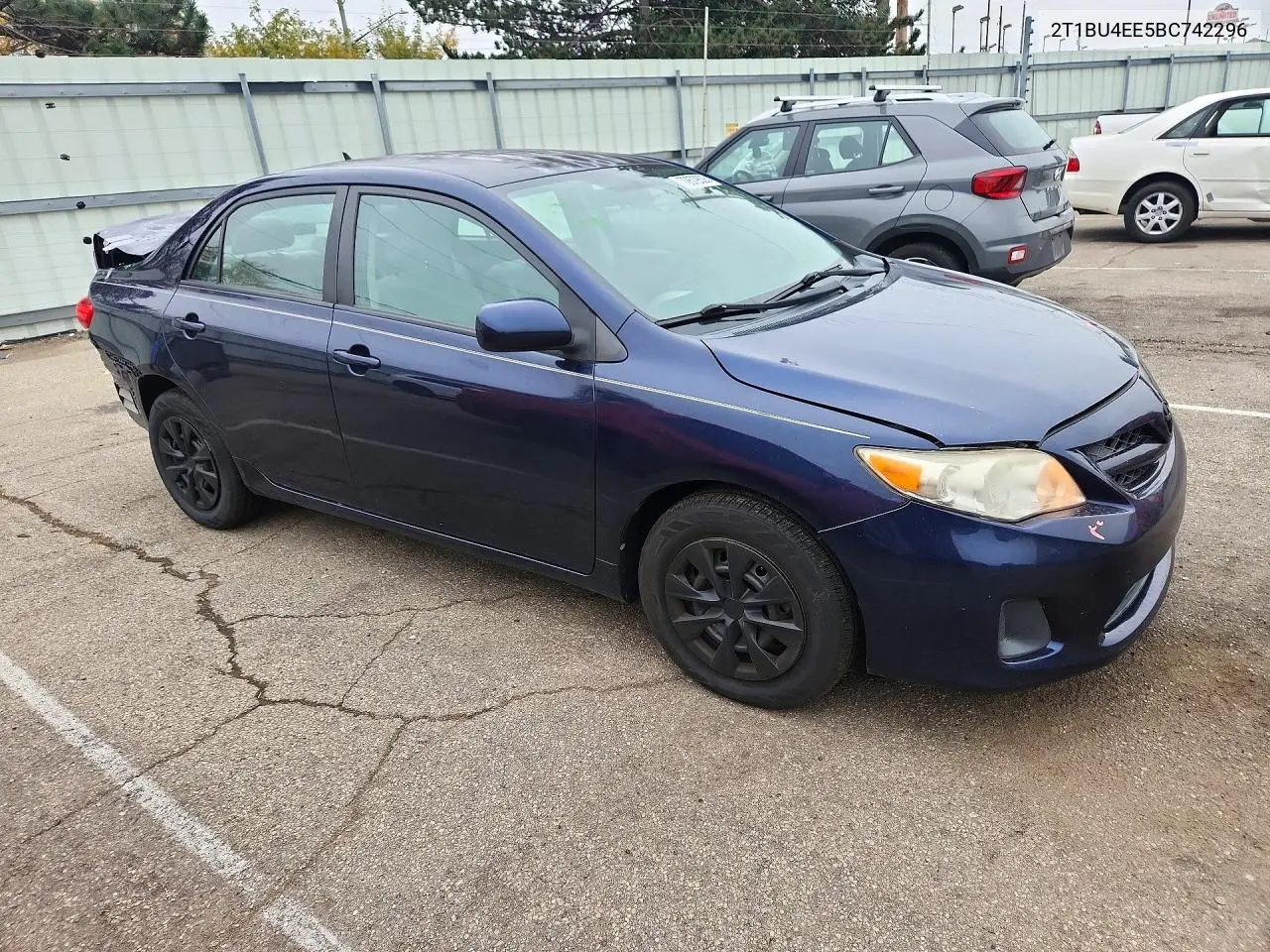 2011 TOYOTA COROLLA VIN 2T1BU4EE5BC742296 — фото 4