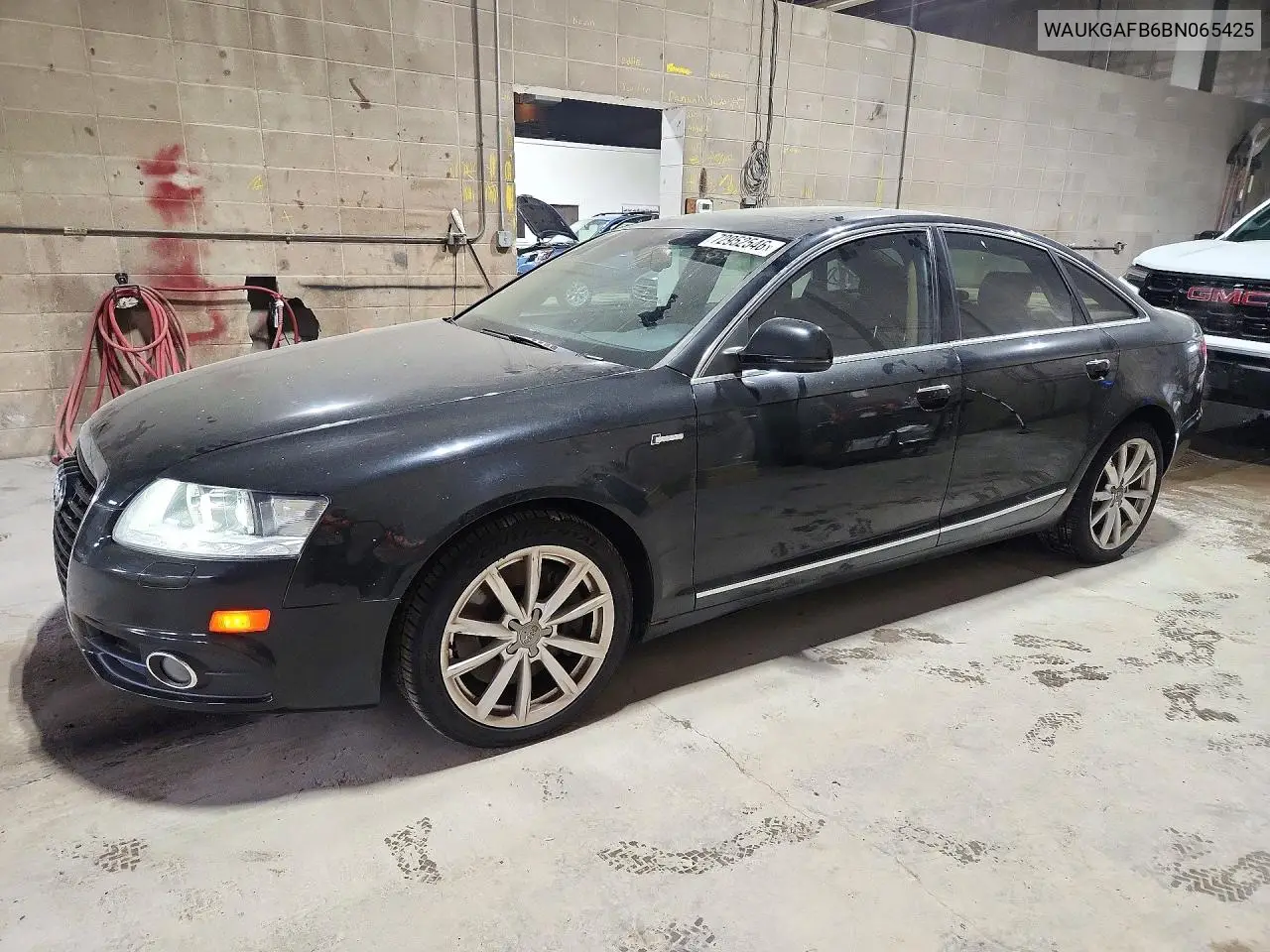 AUDI A6 2011, VIN WAUKGAFB6BN065425