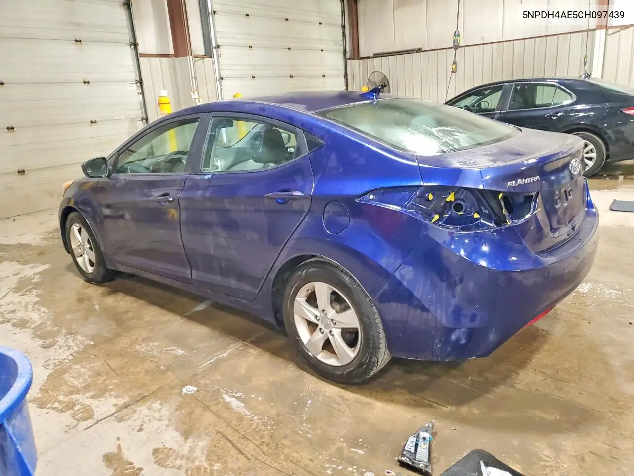 2012 HYUNDAI ELANTRA VIN 5NPDH4AE5CH097439 — фото 2