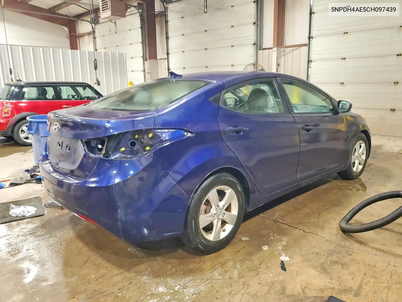 2012 HYUNDAI ELANTRA VIN 5NPDH4AE5CH097439 — фото 3