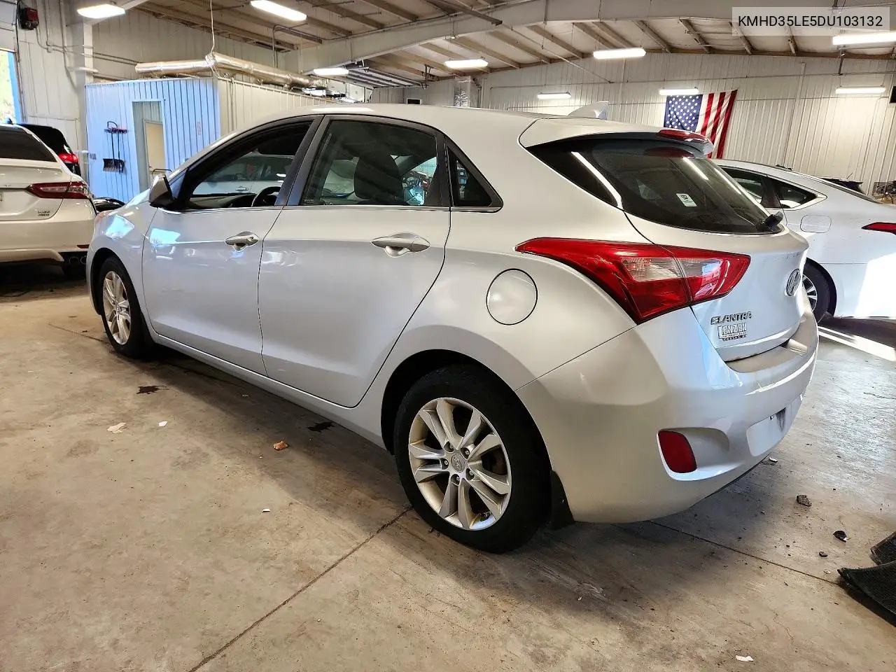 2013 HYUNDAI ELANTRA VIN KMHD35LE5DU103132 — фото 2