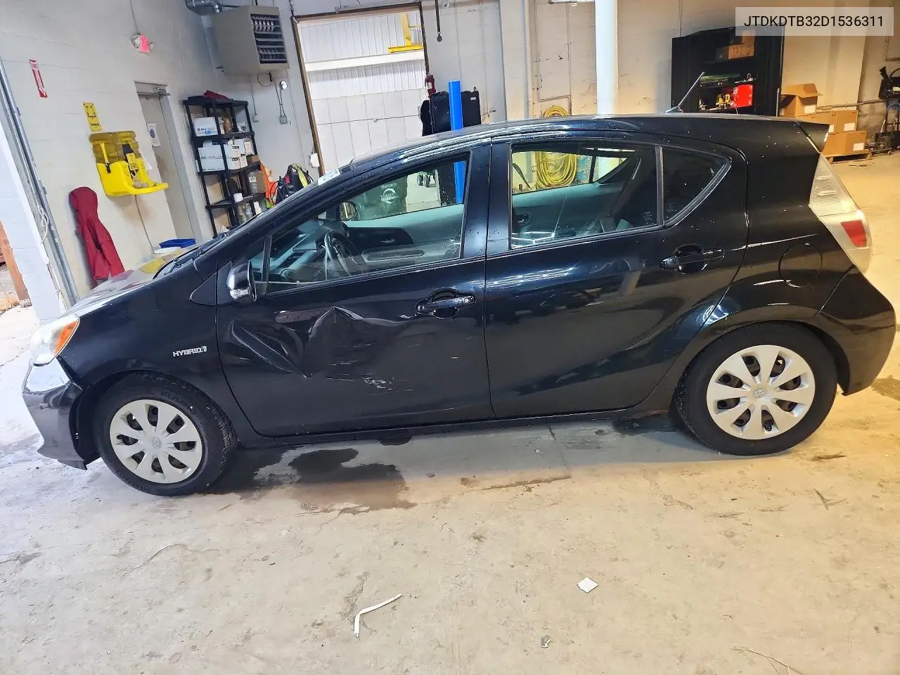 TOYOTA PRIUS C 2013, VIN JTDKDTB32D1536311