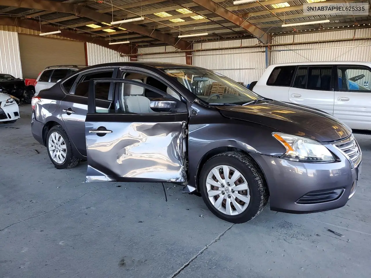 2014 NISSAN SENTRA VIN 3N1AB7AP9EL625335 — фото 4