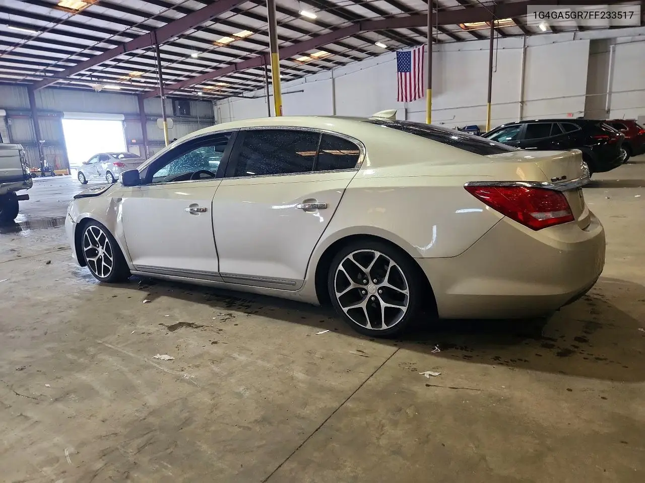 2015 BUICK LACROSSE VIN 1G4GA5GR7FF233517 — фото 2