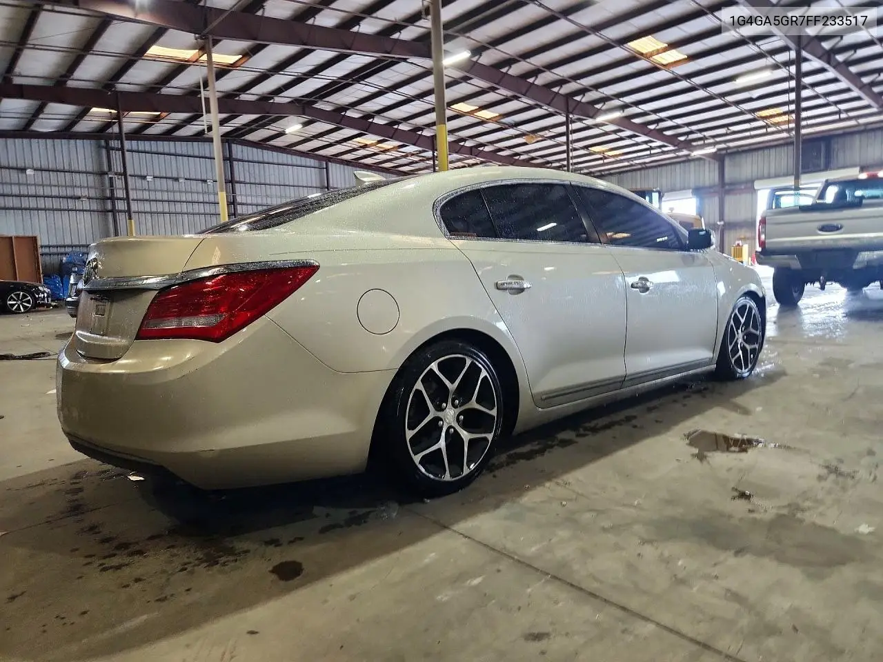 2015 BUICK LACROSSE VIN 1G4GA5GR7FF233517 — фото 3