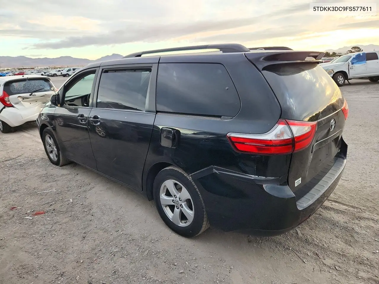 TOYOTA SIENNA 2015, VIN 5TDKK3DC9FS577611
