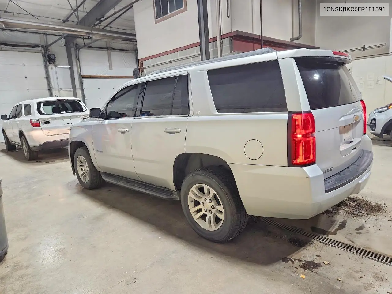2015 CHEVROLET TAHOE VIN 1GNSKBKC6FR181591 — фото 2