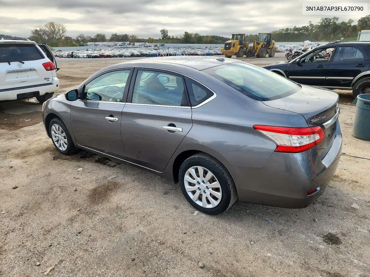 2015 NISSAN SENTRA VIN 3N1AB7AP3FL670790 — фото 2