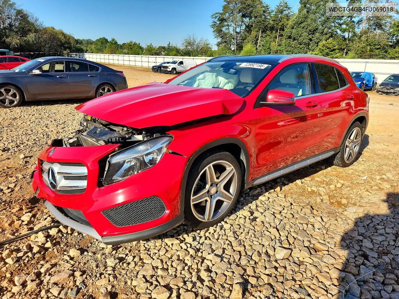 MERCEDES GLA-KLASSE 2015, VIN WDCTG4GB4FJ069018