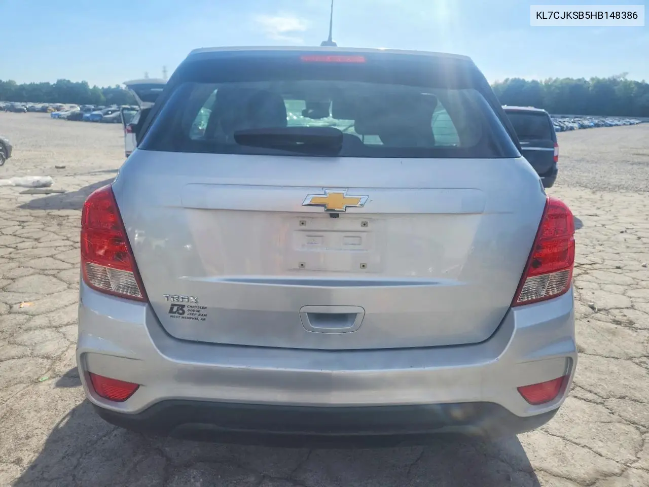 CHEVROLET TRAX 2017, VIN KL7CJKSB5HB148386