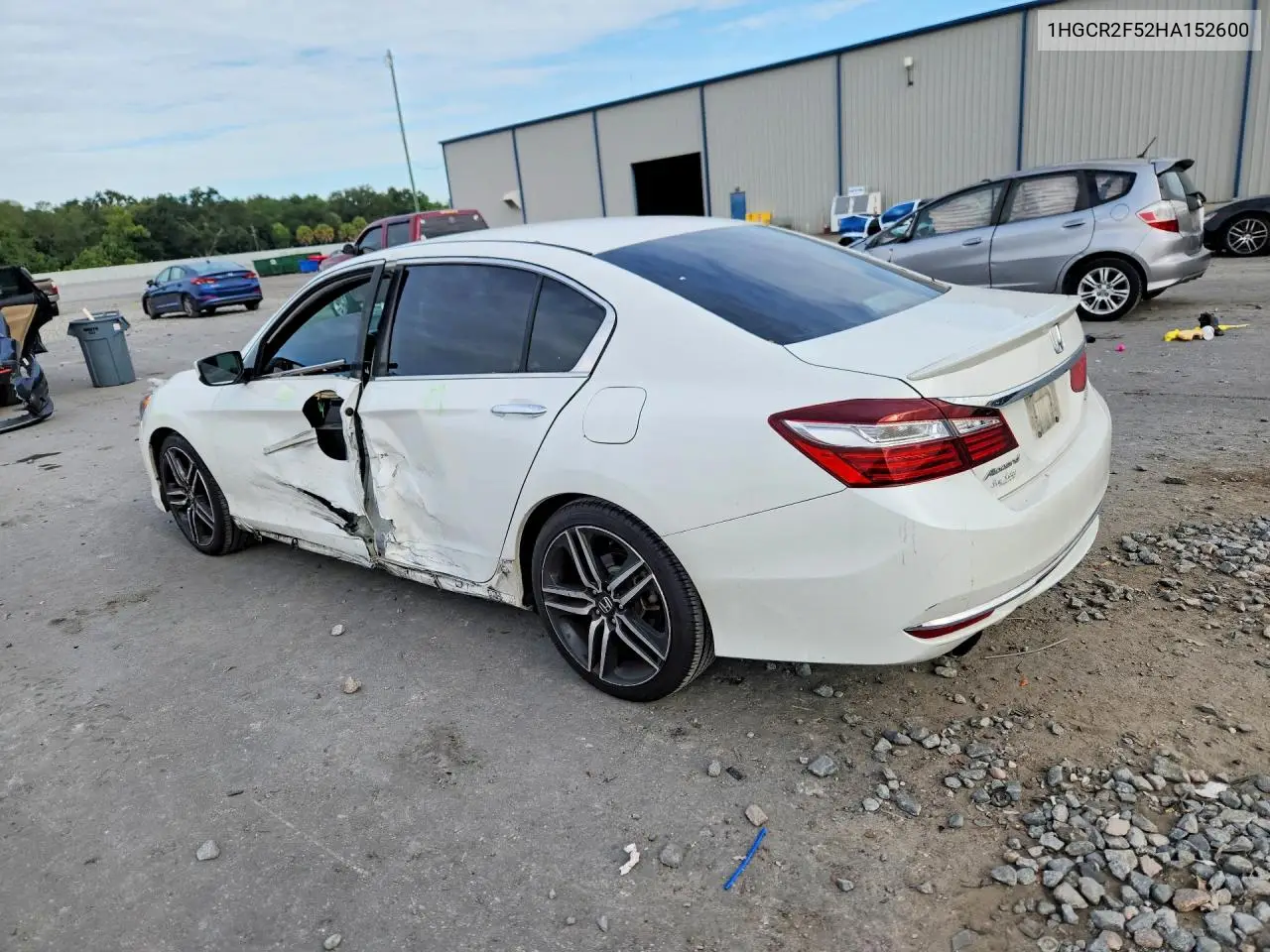2017 HONDA ACCORD VIN 1HGCR2F52HA152600 — фото 2
