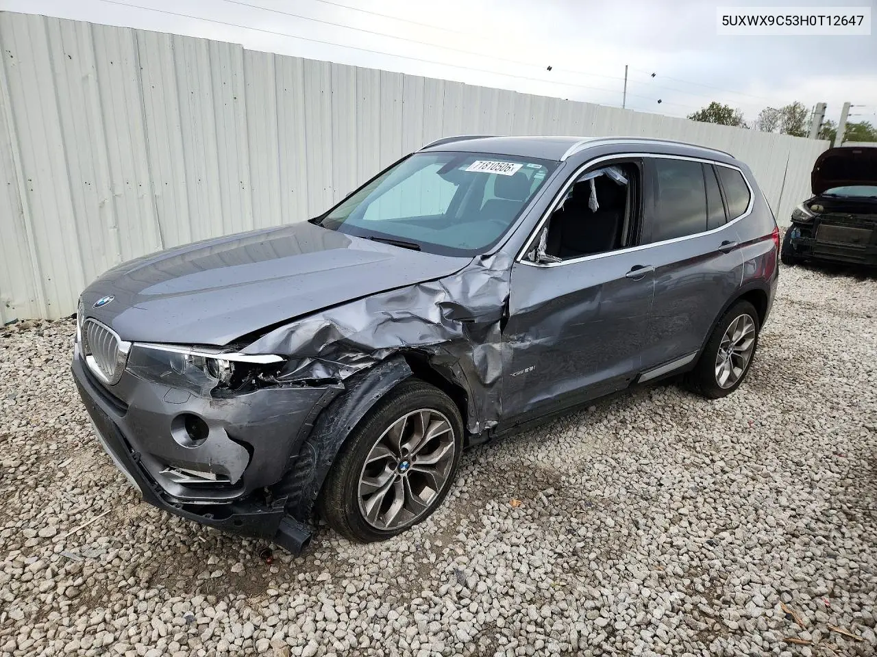 BMW X3 2017, VIN 5UXWX9C53H0T12647