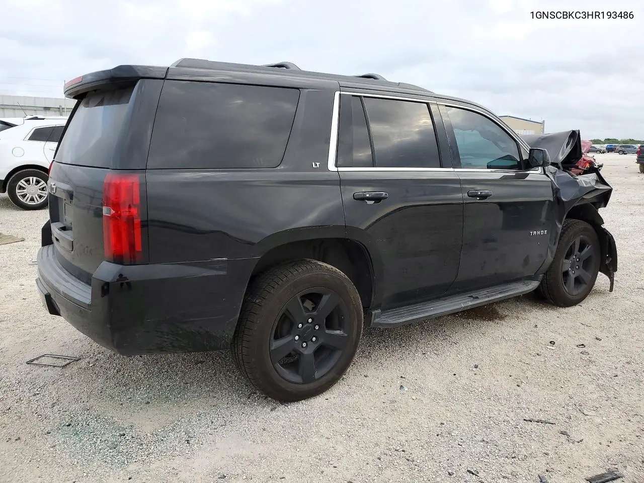 2017 CHEVROLET TAHOE VIN 1GNSCBKC3HR193486 — фото 3