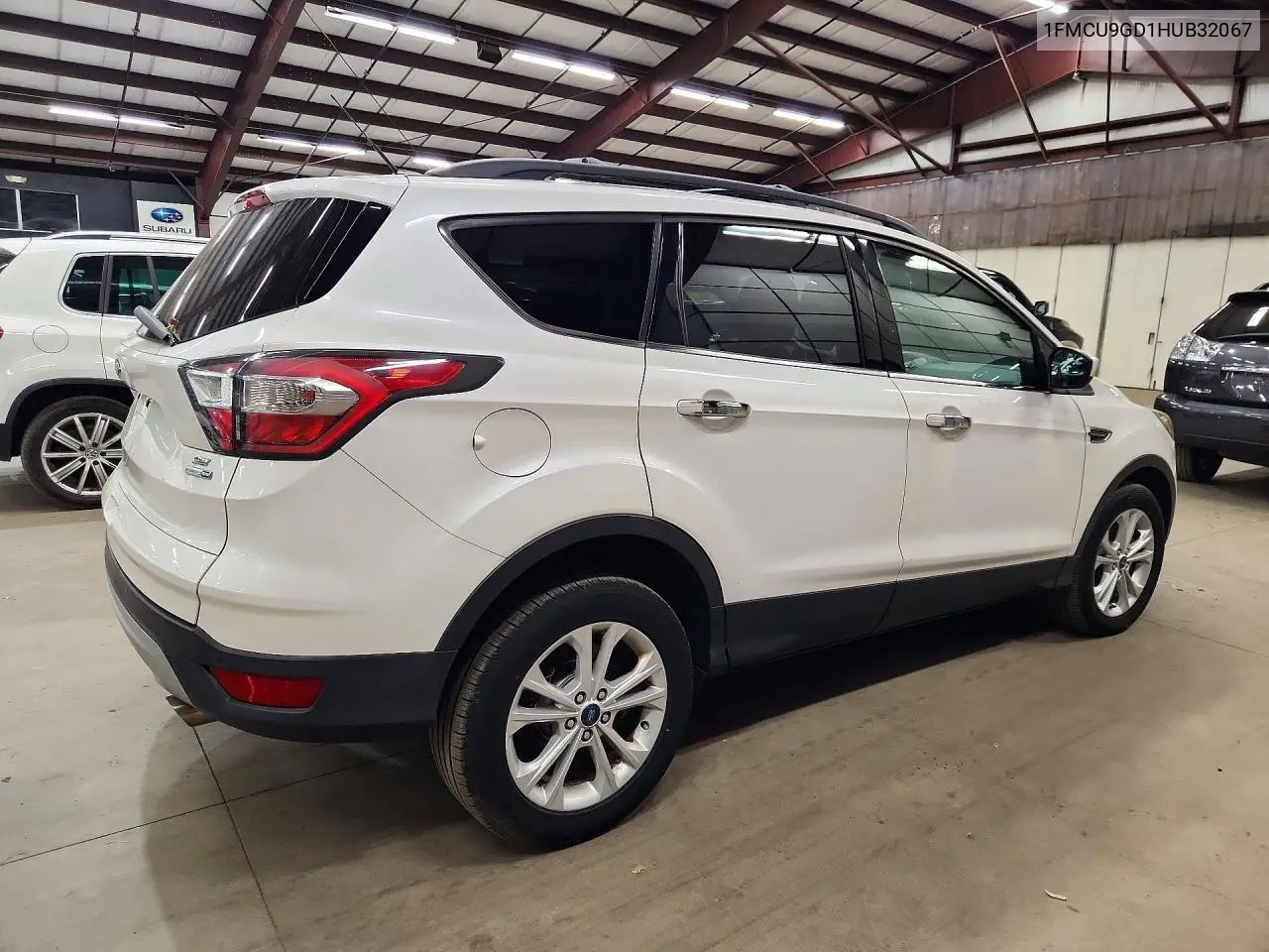 2017 FORD ESCAPE VIN 1FMCU9GD1HUB32067 — фото 3