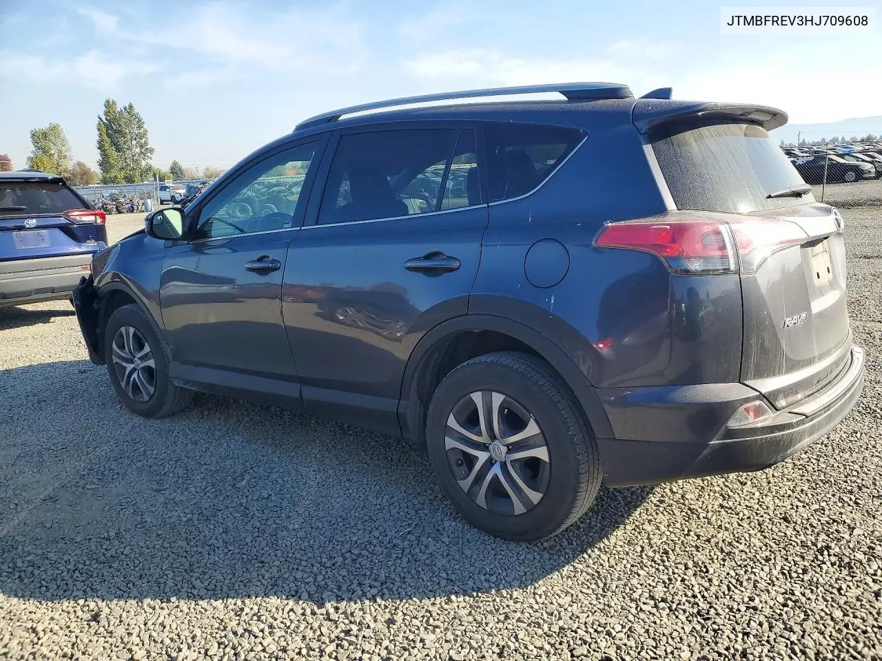 2017 TOYOTA RAV 4 VIN JTMBFREV3HJ709608 — фото 2