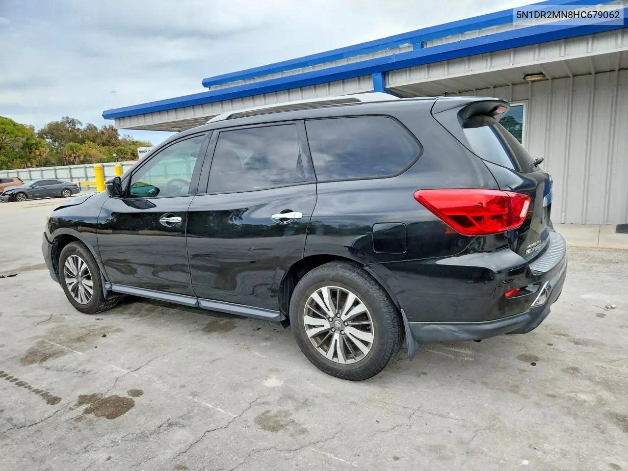 2017 NISSAN PATHFINDER VIN 5N1DR2MN8HC679062 — фото 2