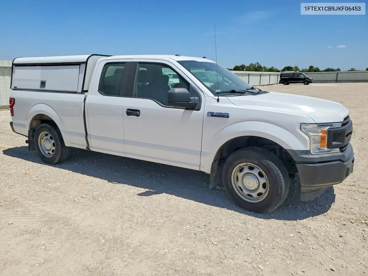 2018 FORD F-150 VIN 1FTEX1CB9JKF06453 — фото 4