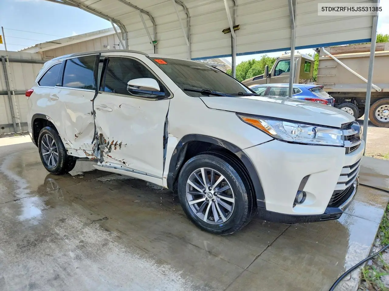 2018 TOYOTA HIGHLANDER VIN 5TDKZRFH5JS531385 — фото 4