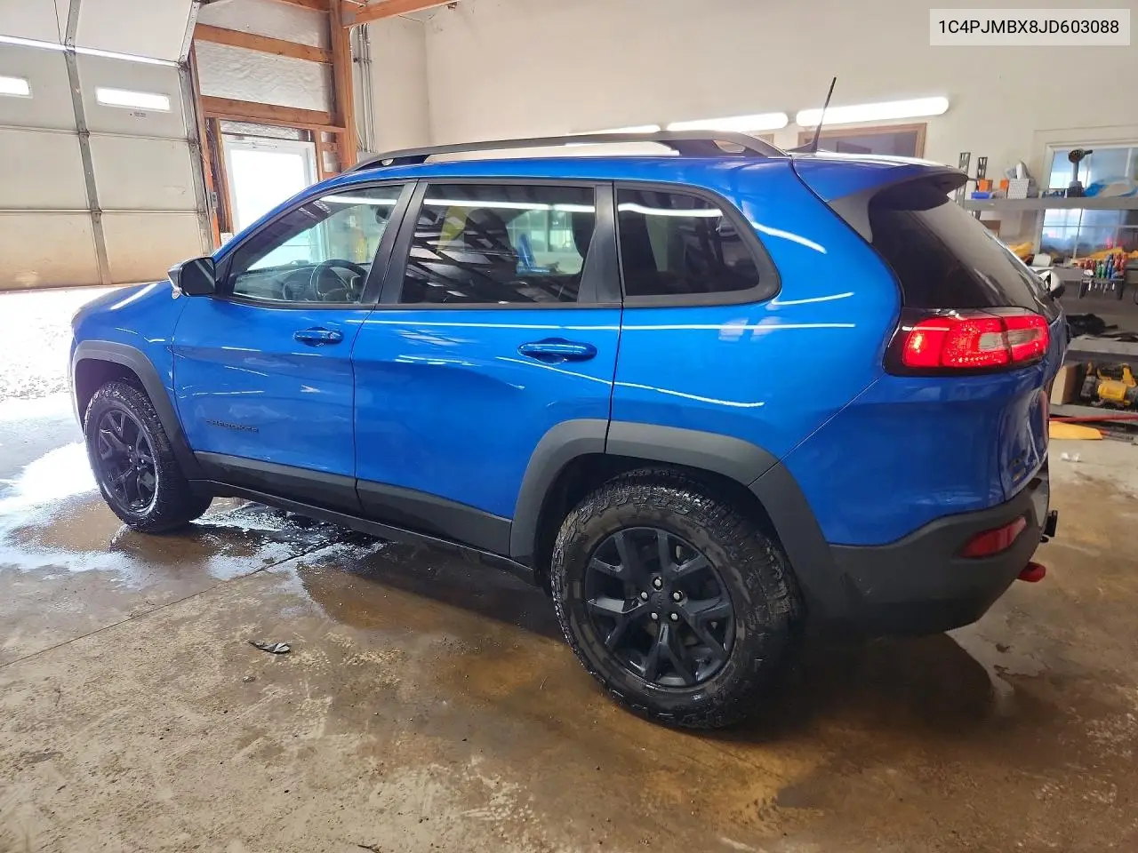 2018 JEEP CHEROKEE VIN 1C4PJMBX8JD603088 — фото 2