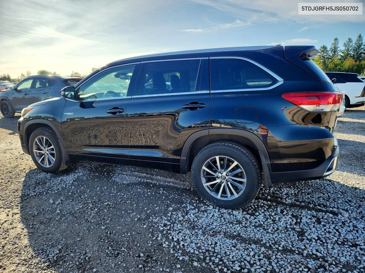 2018 TOYOTA HIGHLANDER VIN 5TDJGRFH5JS050702 — фото 2
