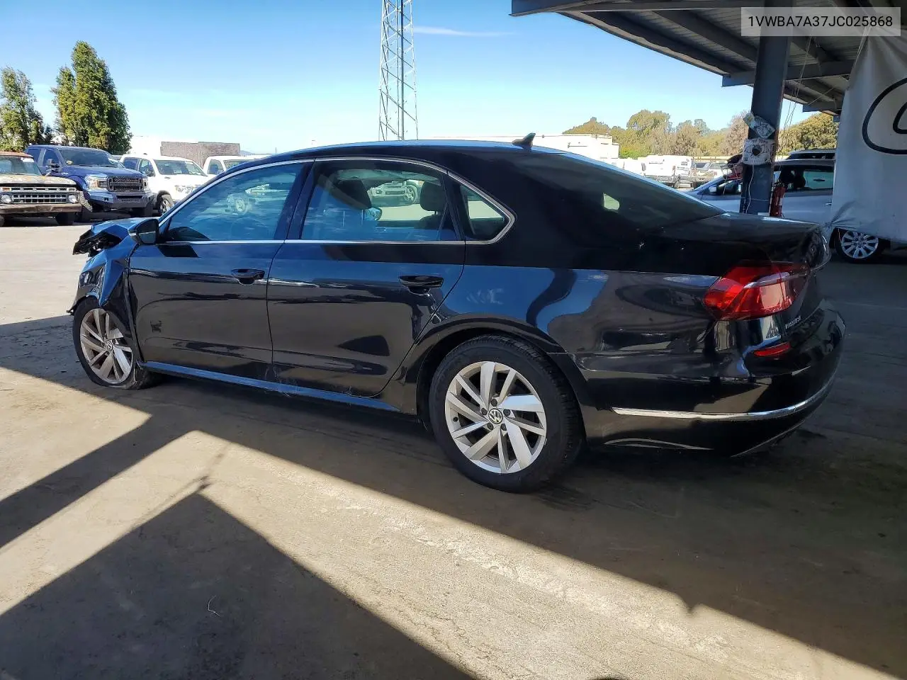 2018 VOLKSWAGEN PASSAT VIN 1VWBA7A37JC025868 — фото 2
