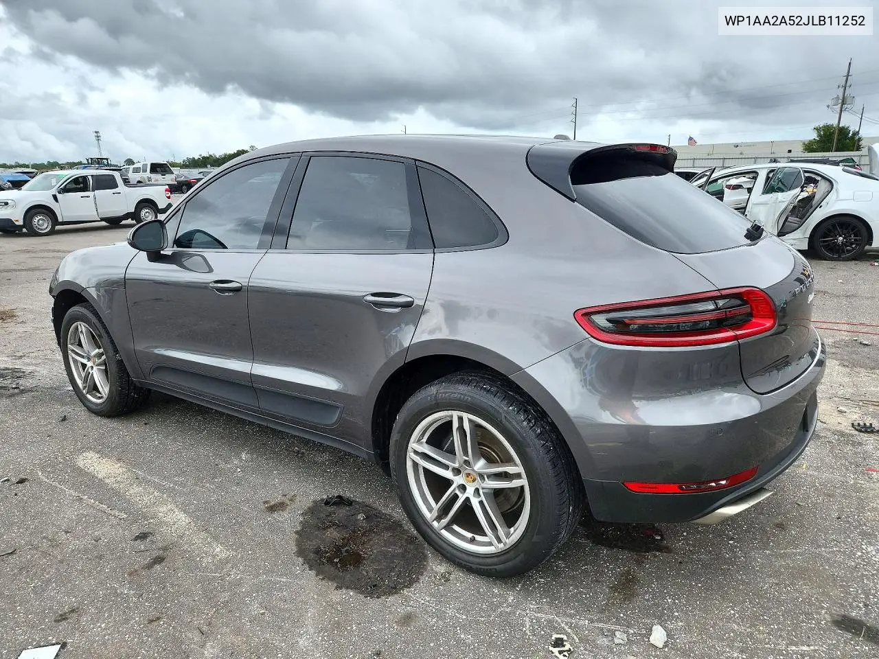 2018 PORSCHE MACAN VIN WP1AA2A52JLB11252 — фото 2