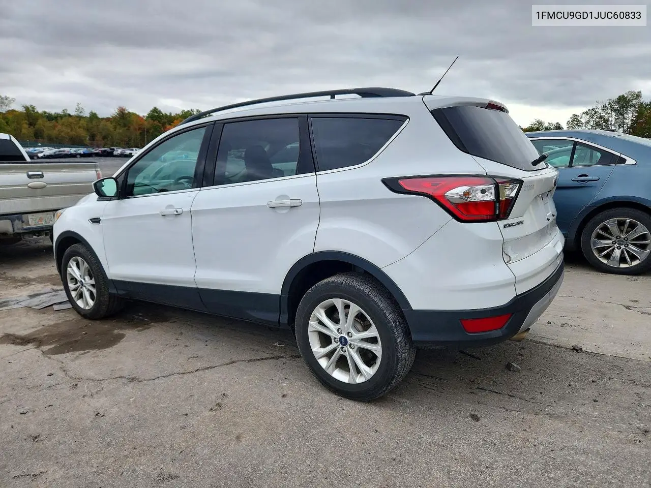 2018 FORD ESCAPE VIN 1FMCU9GD1JUC60833 — фото 2