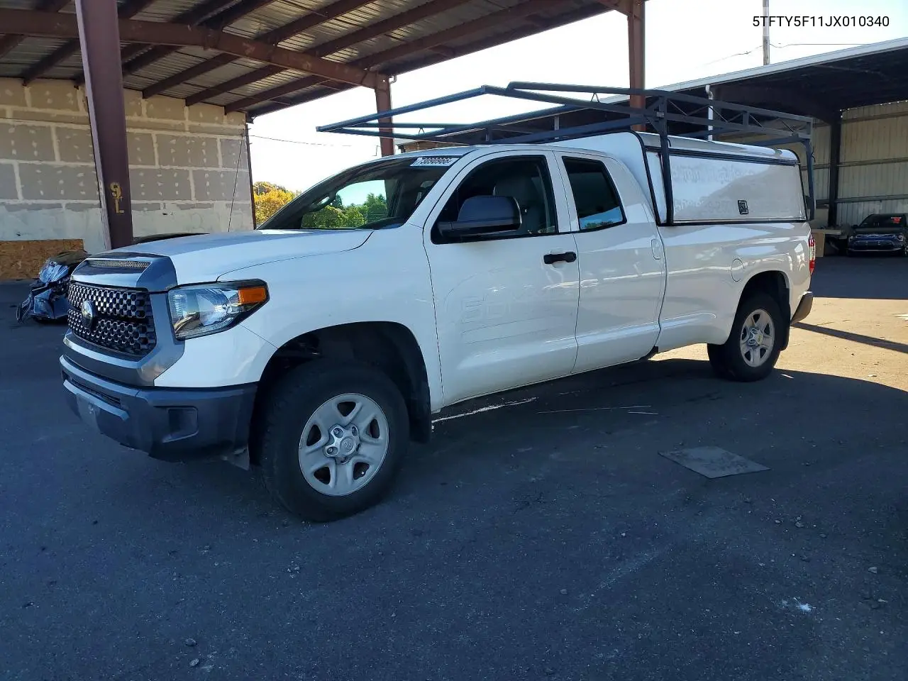 TOYOTA TUNDRA 2018, VIN 5TFTY5F11JX010340