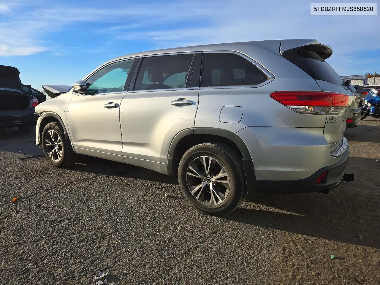 2018 TOYOTA HIGHLANDER VIN 5TDBZRFH9JS858520 — фото 2