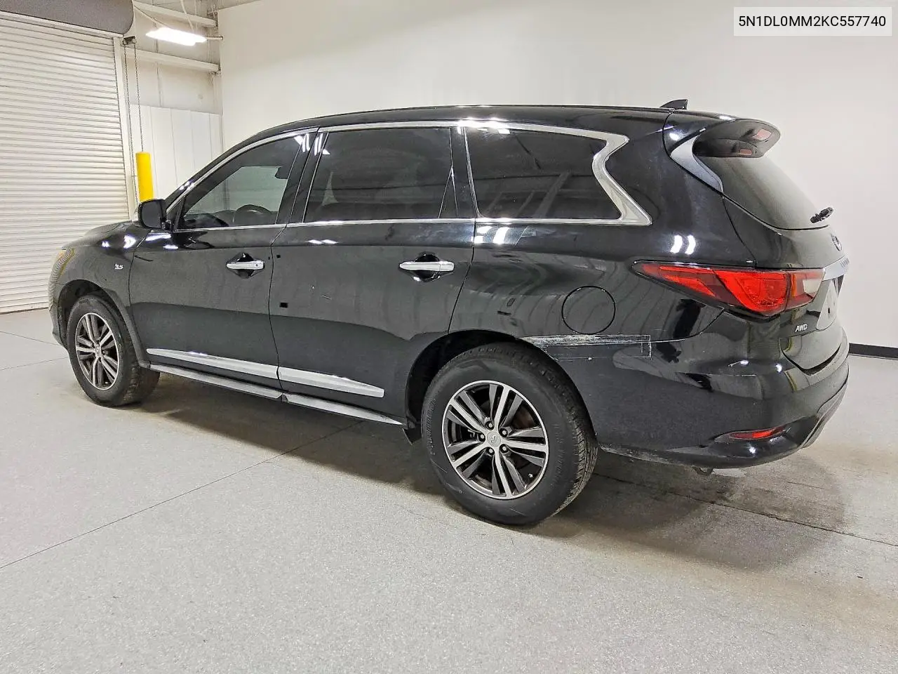 2019 INFINITI QX60 VIN 5N1DL0MM2KC557740 — фото 2