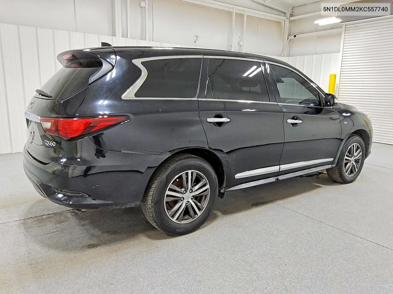 2019 INFINITI QX60 VIN 5N1DL0MM2KC557740 — фото 3