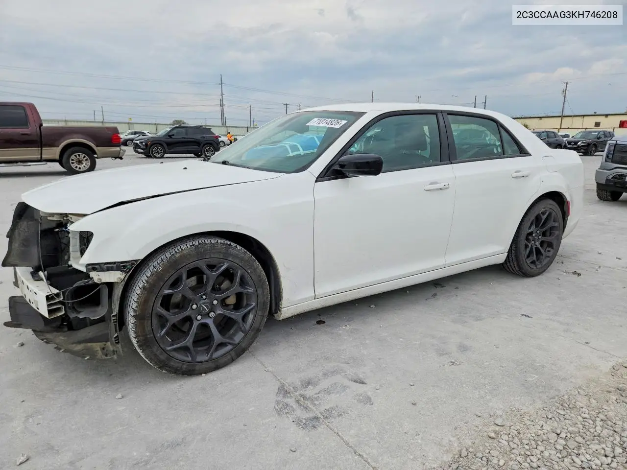 CHRYSLER 300 2019, VIN 2C3CCAAG3KH746208