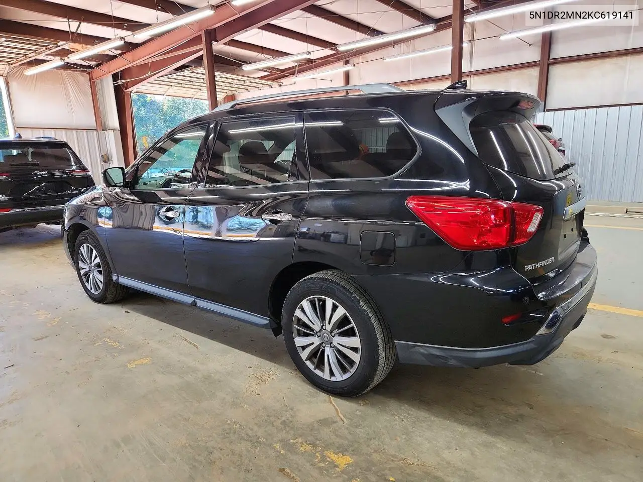 2019 NISSAN PATHFINDER VIN 5N1DR2MN2KC619141 — фото 2