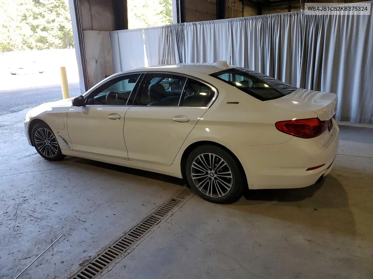 2019 BMW 5ER VIN WBAJB1C52KB375324 — фото 2