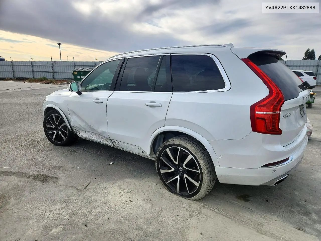 2019 VOLVO XC90 VIN YV4A22PLXK1432888 — фото 2