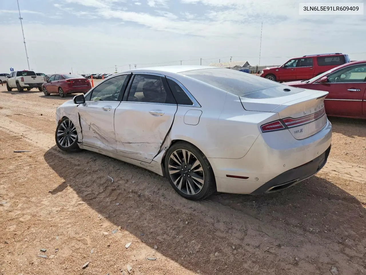 2020 LINCOLN MKZ VIN 3LN6L5E91LR609409 — фото 2